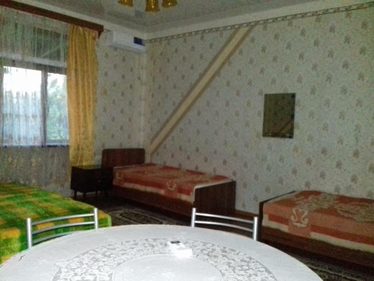 Guesthouse At Oleg'S Zolotoy Bereg Gudauta Eksteriør billede